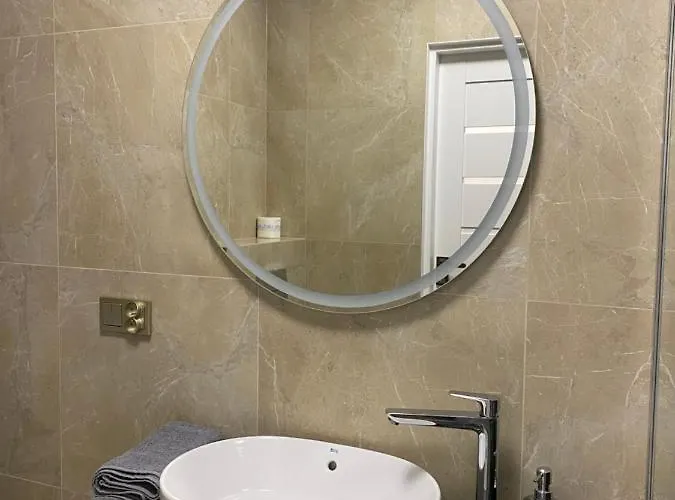 Przystan Kazika - & Дзивнув